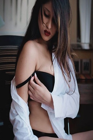 choose right escort in Nariman Point